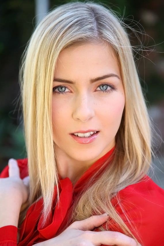 et billede af Abigaile Johnson