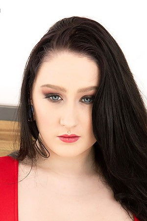 et billede af Nyx Monroe