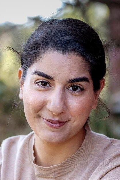 et billede af Dilan Apak