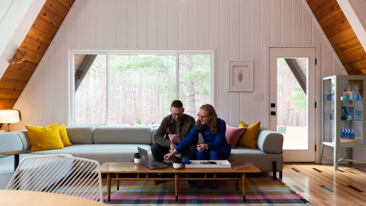 The Cabin Chronicles S03E04 backdrop