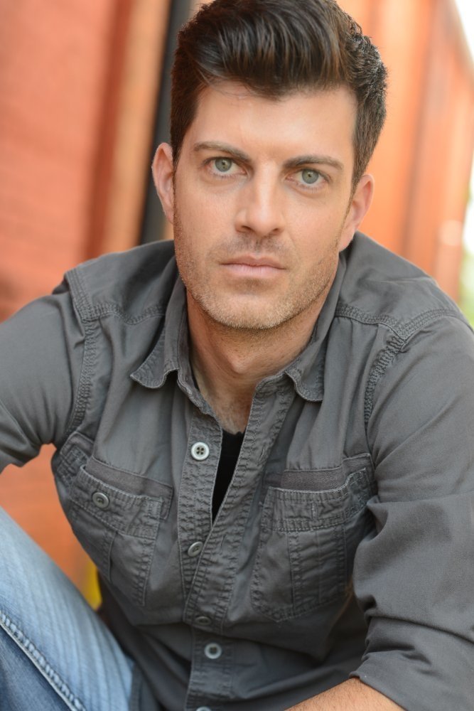 et billede af Ryan Lewis