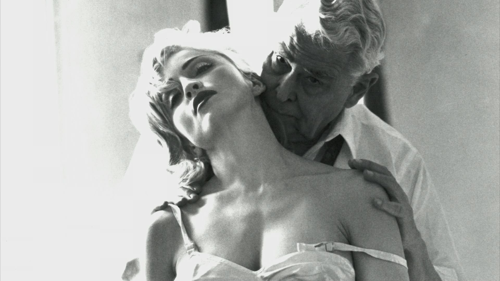 Thumbnail for Sex in the '90s Season 1 Episode 3