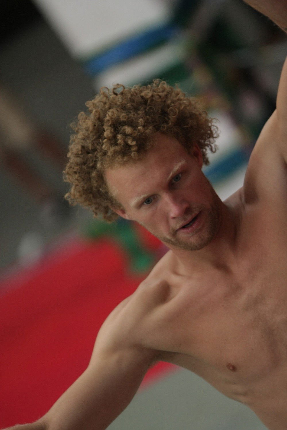 et billede af Andy Lewis