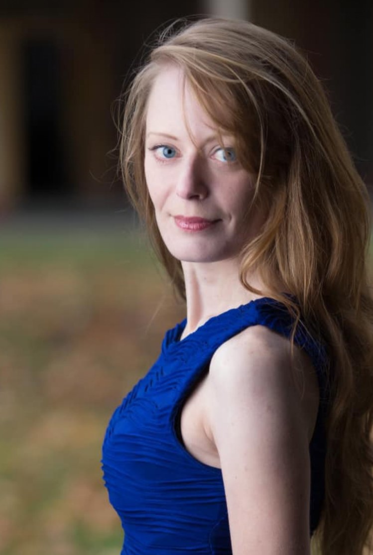 et billede af Christine Husband