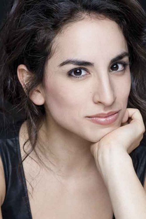 et billede af Paula Iwasaki