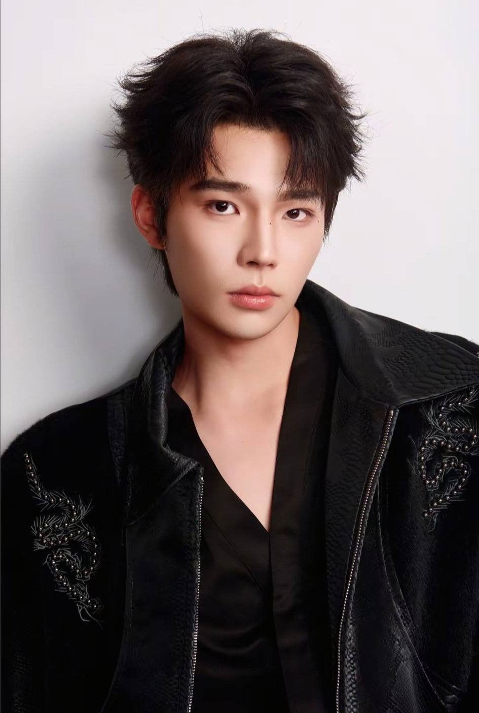 et billede af Wen Zhicheng