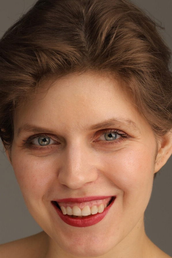 et billede af Eva Roytman