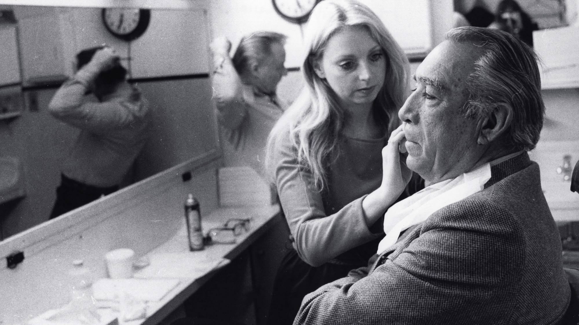S5E3 · Anthony Quinn