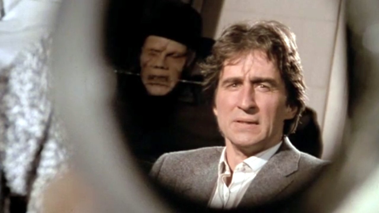 Thumbnail for Mirror, Mirror Season 1 Episode 19