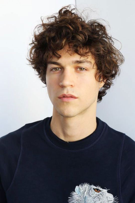 et billede af Miles McMillan
