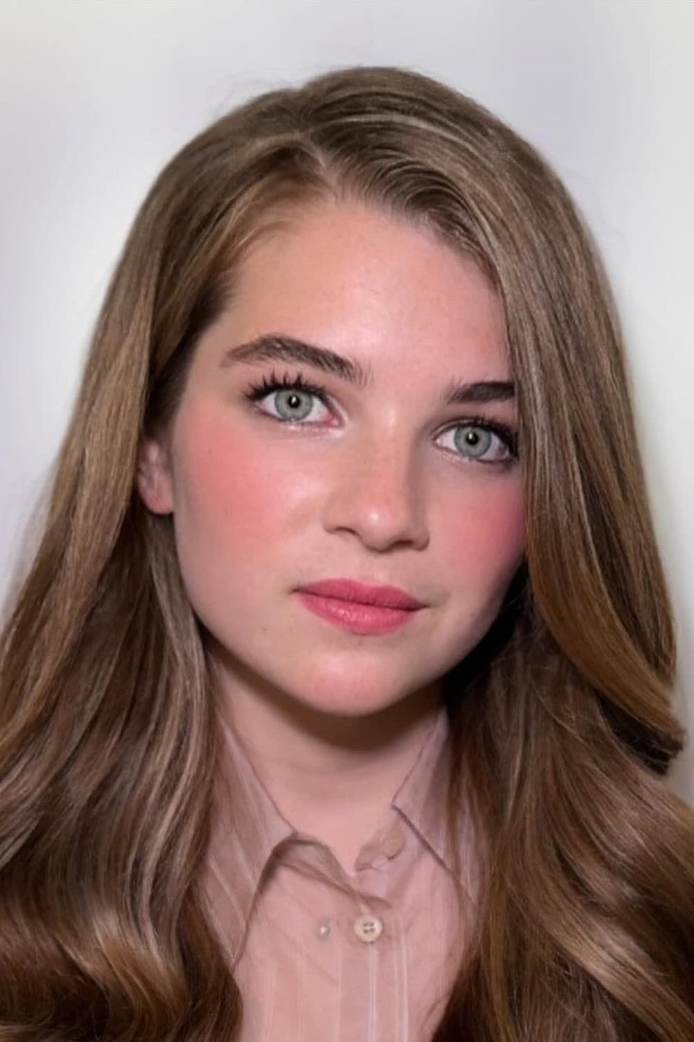 et billede af Raegan Revord