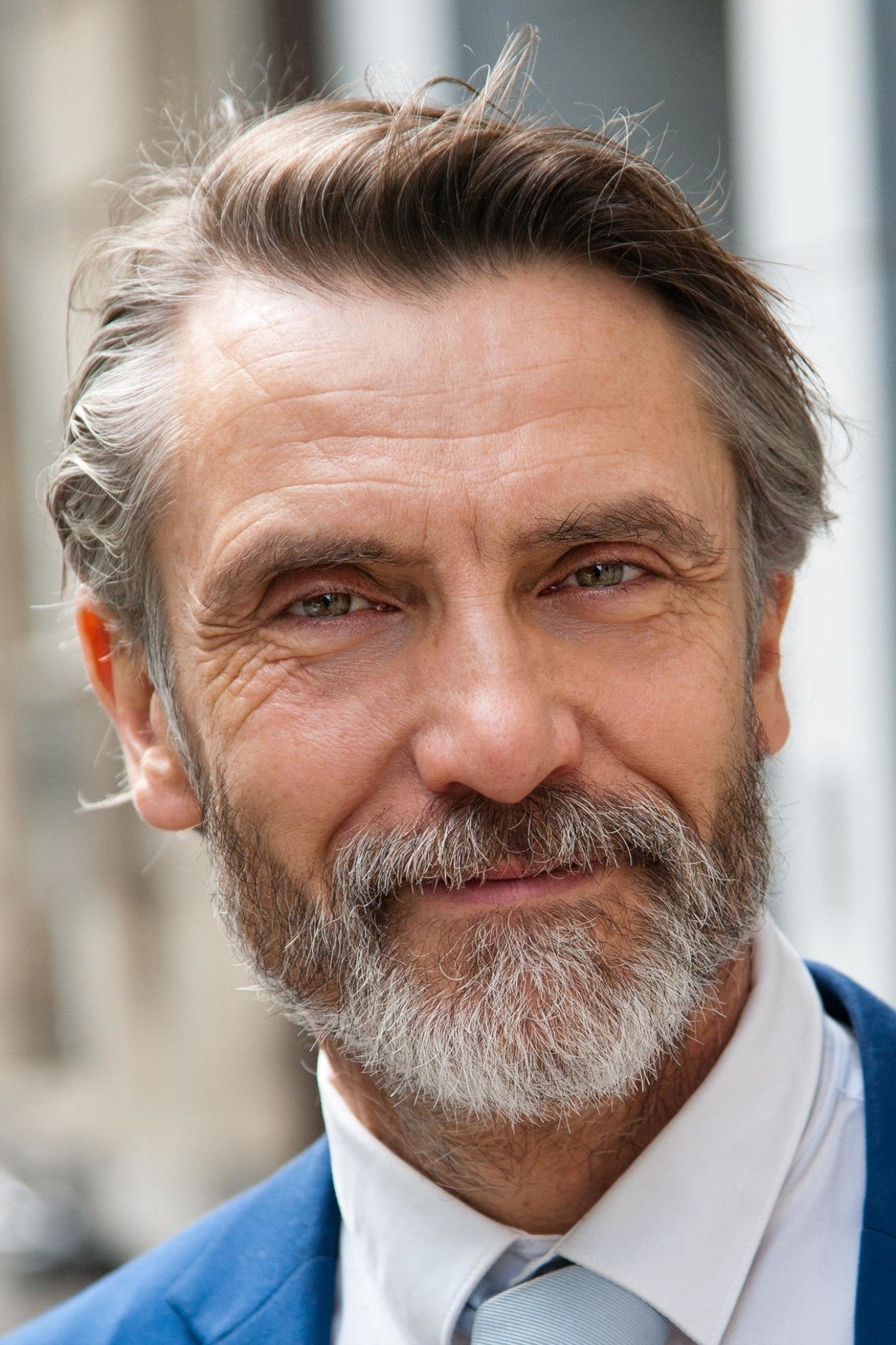 et billede af Lucas Tavernier