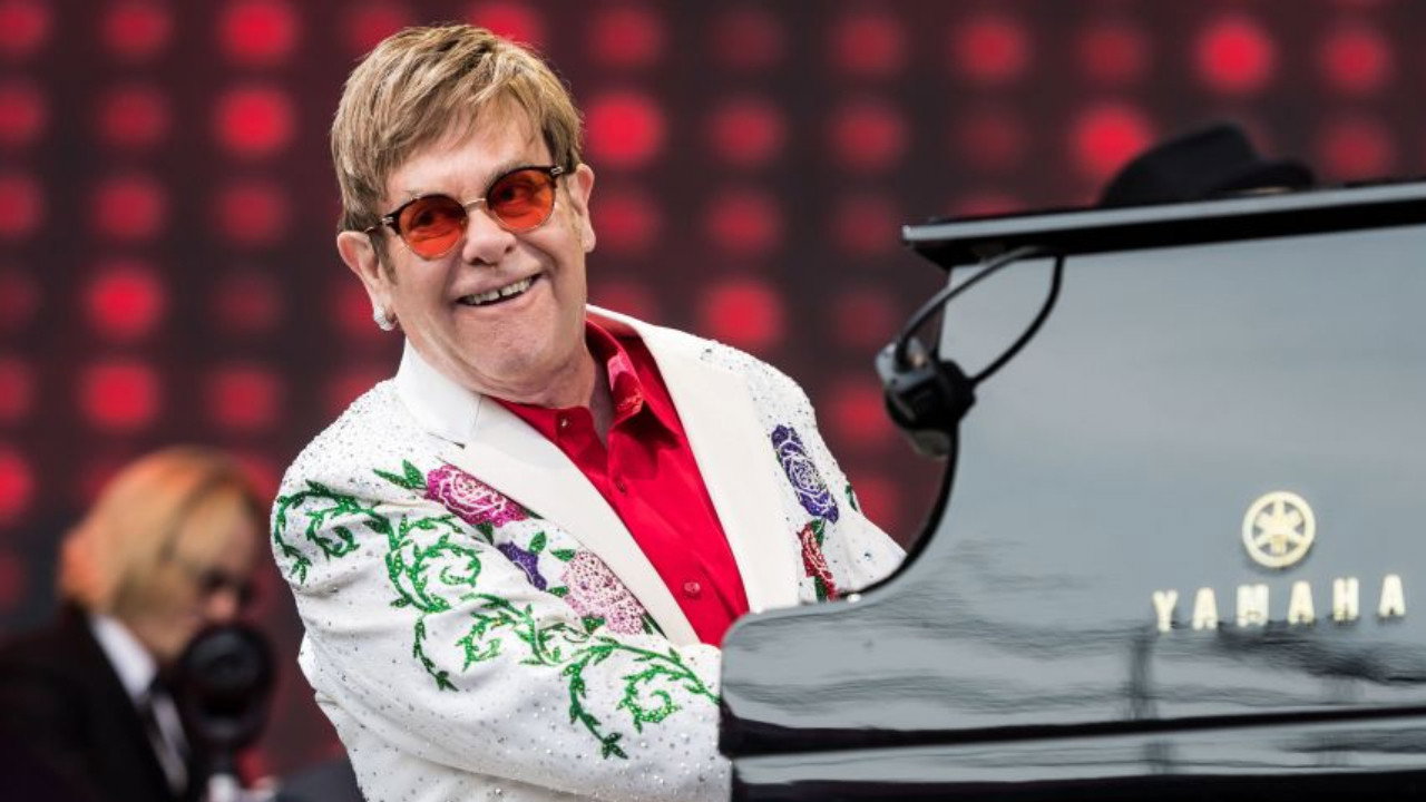 Elton John – Captain Fantastic And The Brown Dirt Cowboy