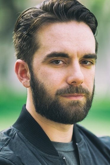 et billede af Logan Pierce