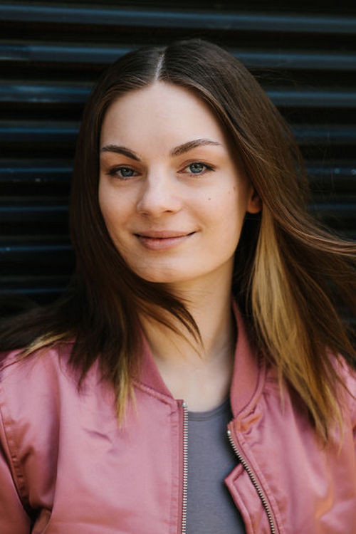 et billede af Lila Redlich