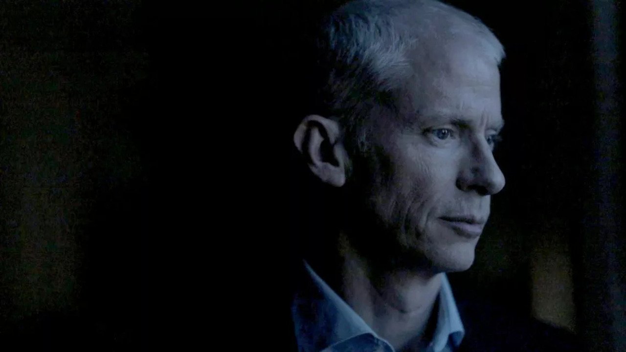 Homos en politique, le dire ou pas ? (2025)