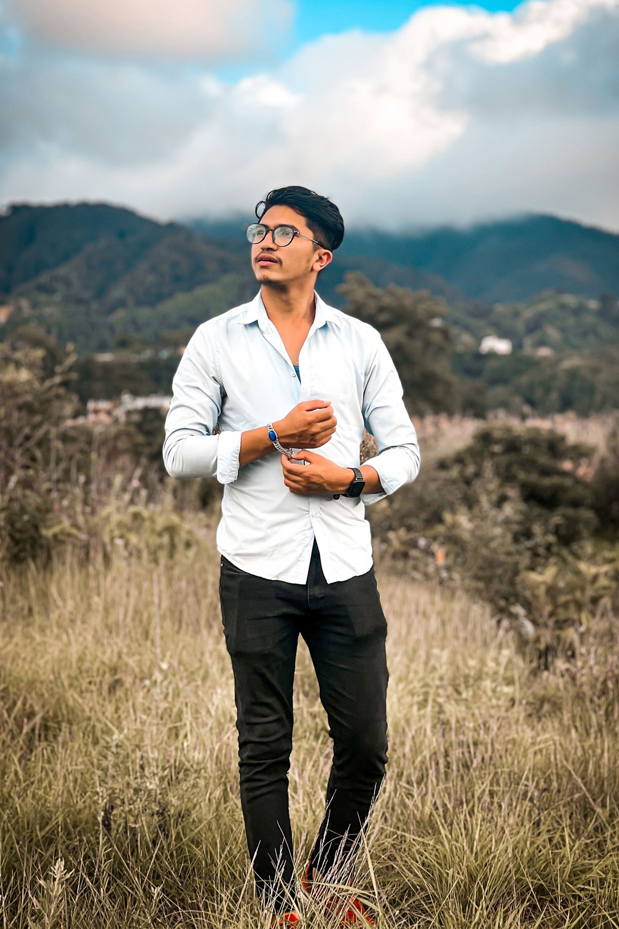 et billede af Yogendra Karki