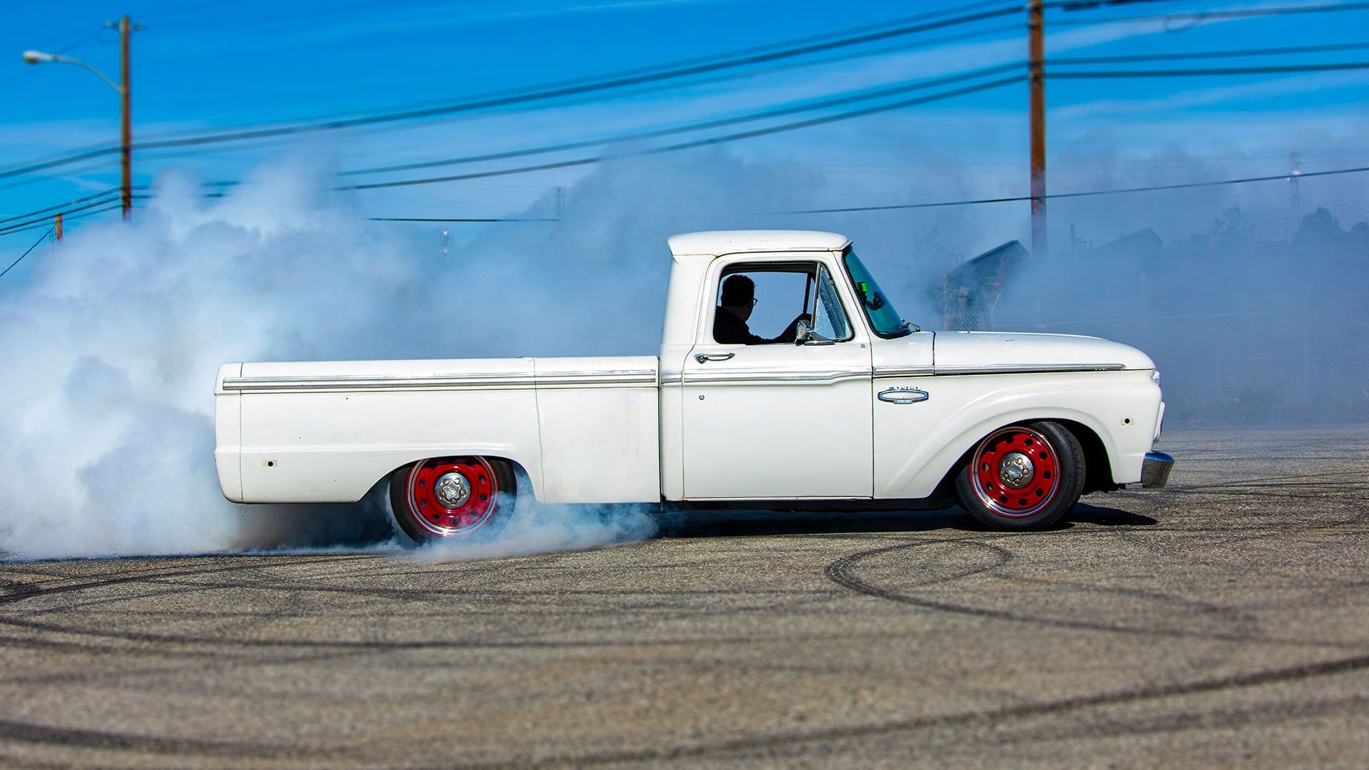 Hot Rod Garage S07E01 backdrop
