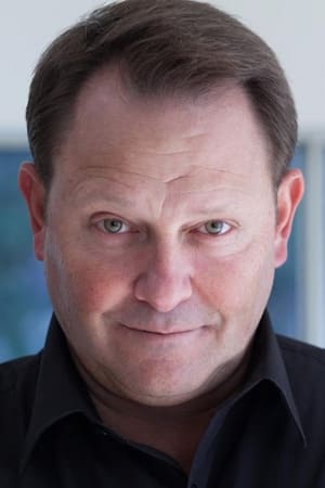 et billede af Kevin E. West