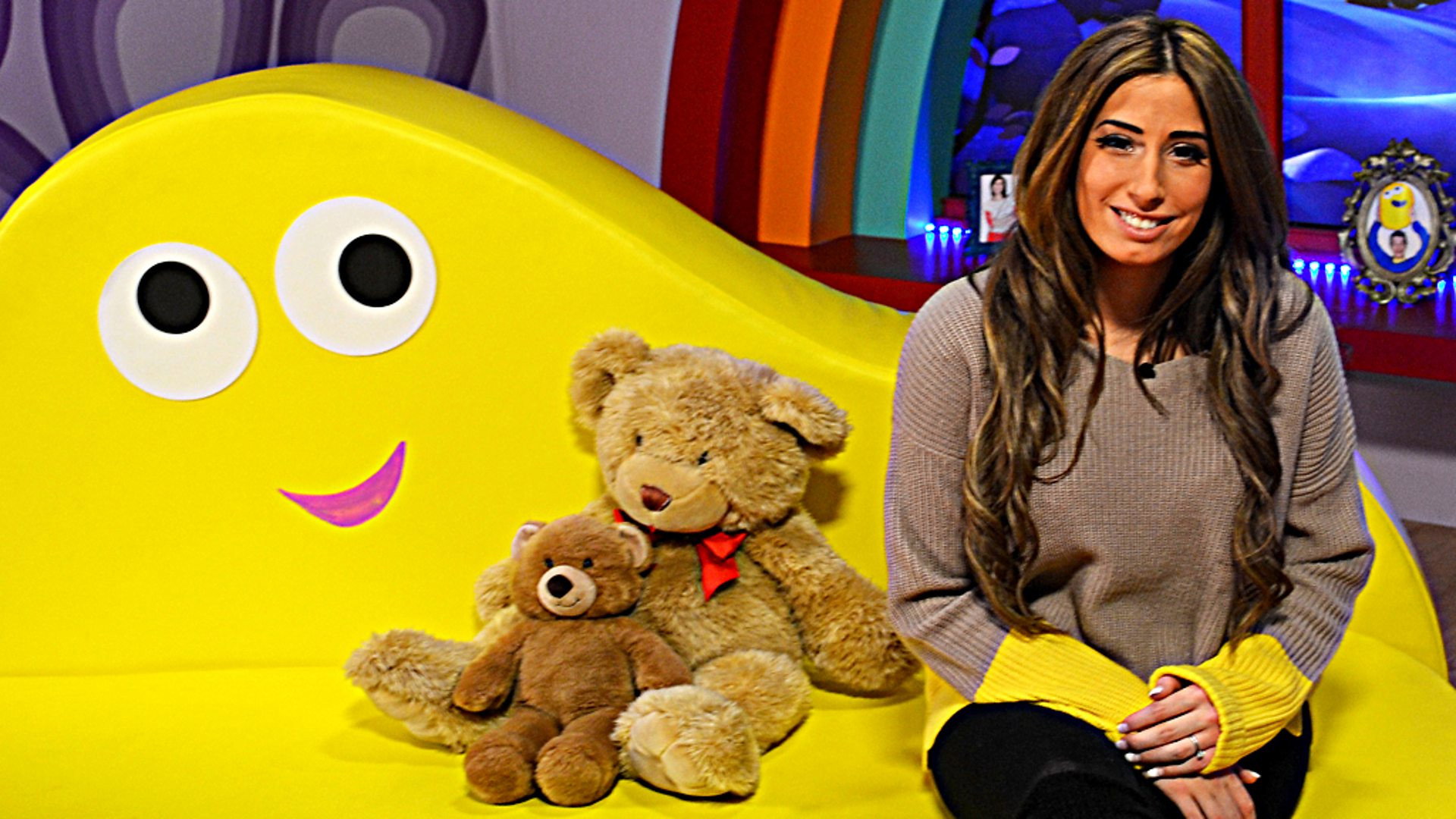 S1E332 · Stacey Solomon - Thank You for Looking After Our Pets