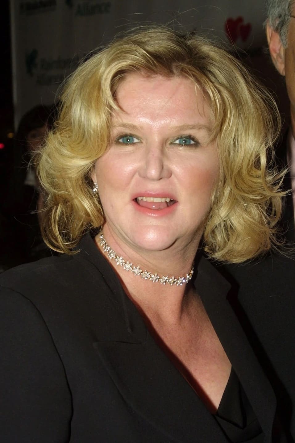 et billede af Dennie Gordon