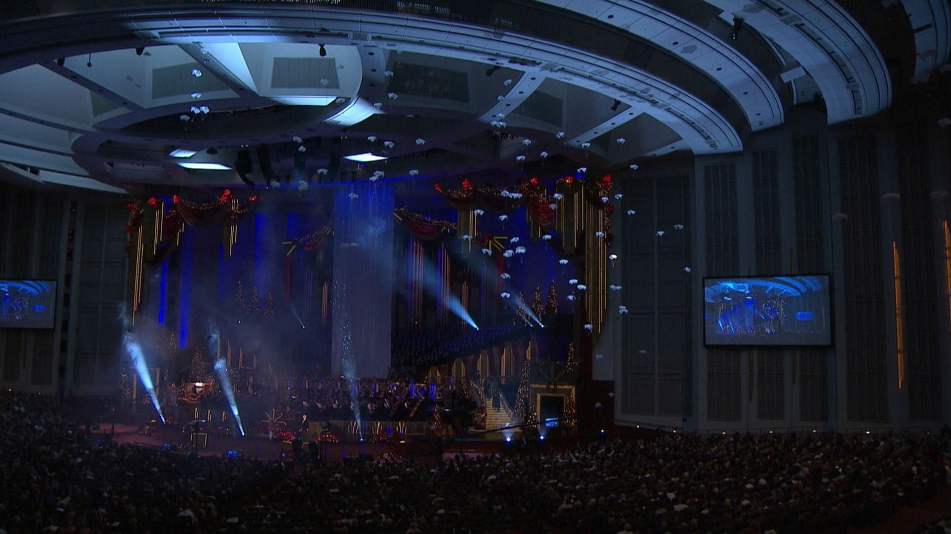 20 Years of Christmas With The Tabernacle Choir (2021)