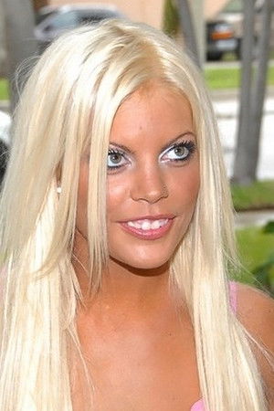 et billede af Victoria Adams