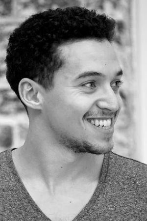 et billede af Leon Poulton