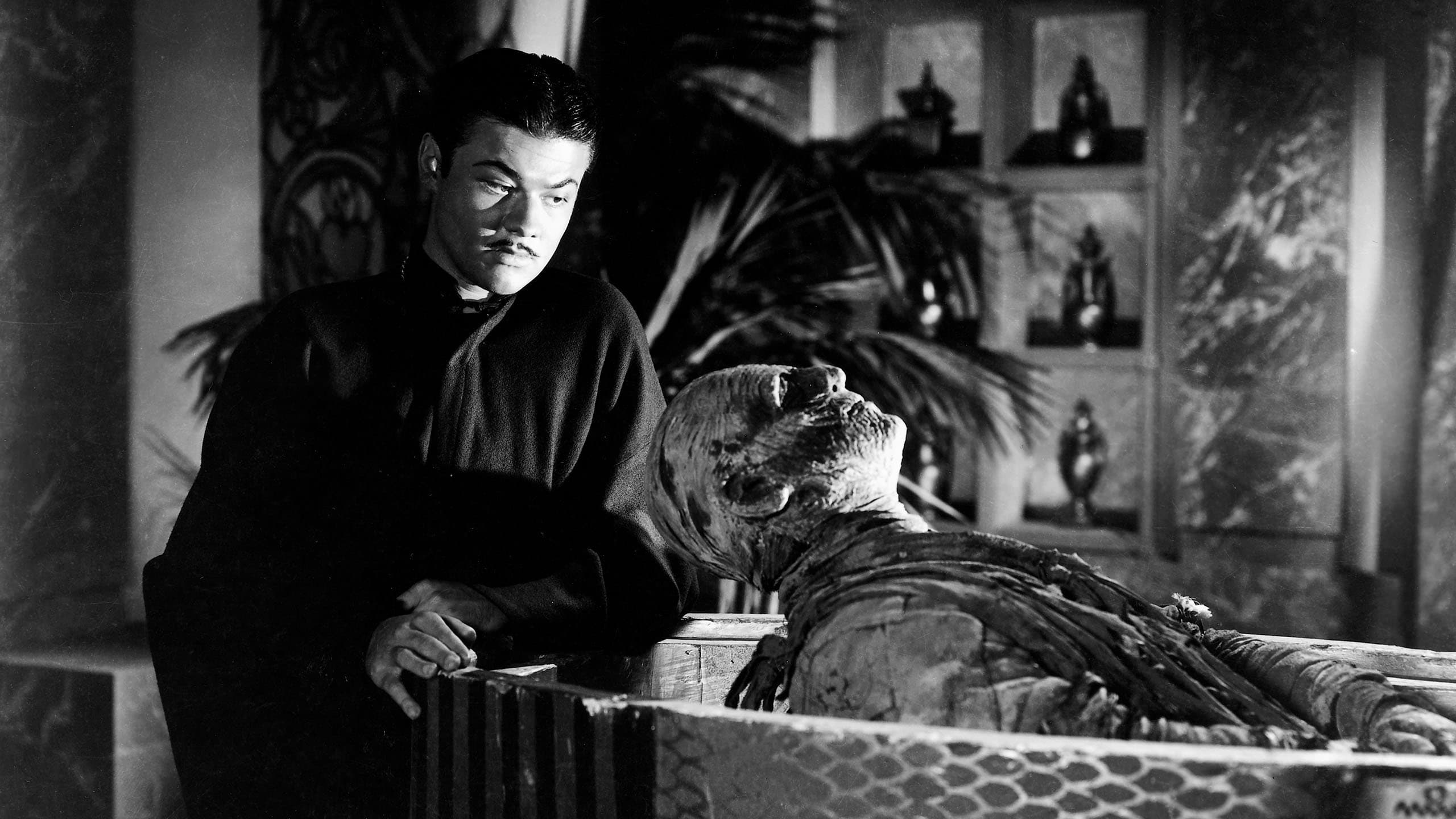 The Mummy's Tomb (1942)