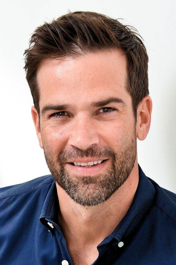 et billede af Gethin Jones