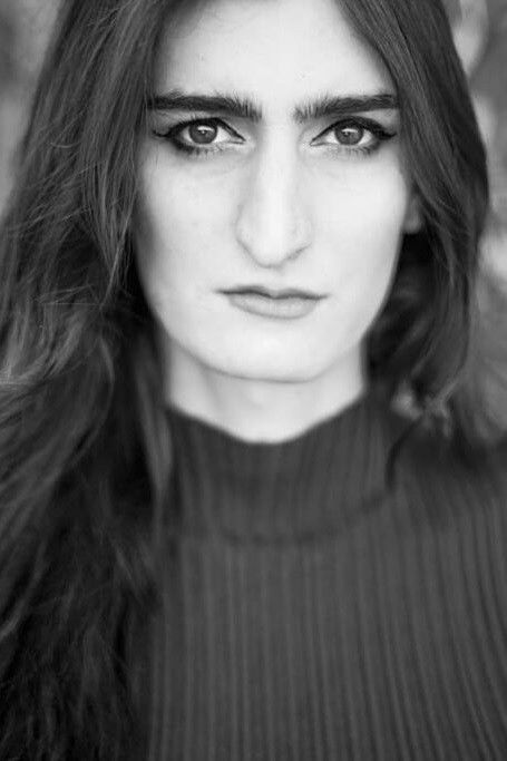 et billede af Inaya Zarakhel