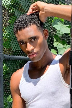 et billede af Karaj Pettis