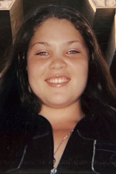 et billede af Tara Correa-McMullen