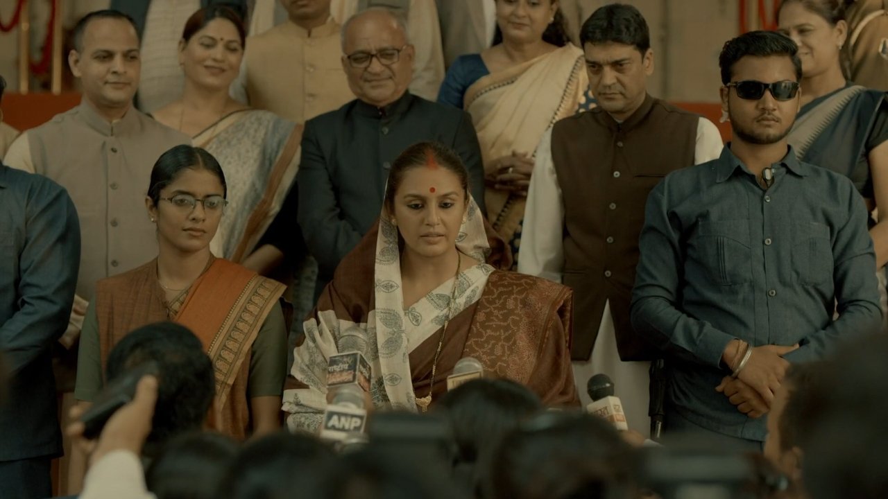 Thumbnail for Jo Ghar Phoonke Apnau, Chale Hamaare Saath Season 1 Episode 10