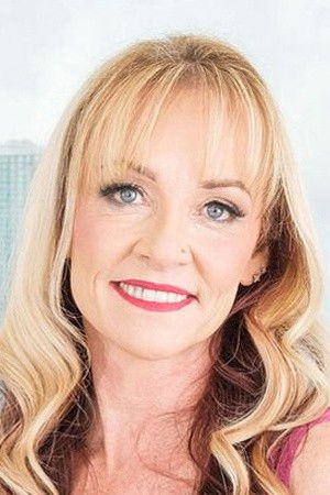 et billede af Mandi Mayes