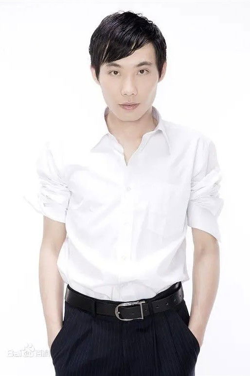 et billede af Wang Lu