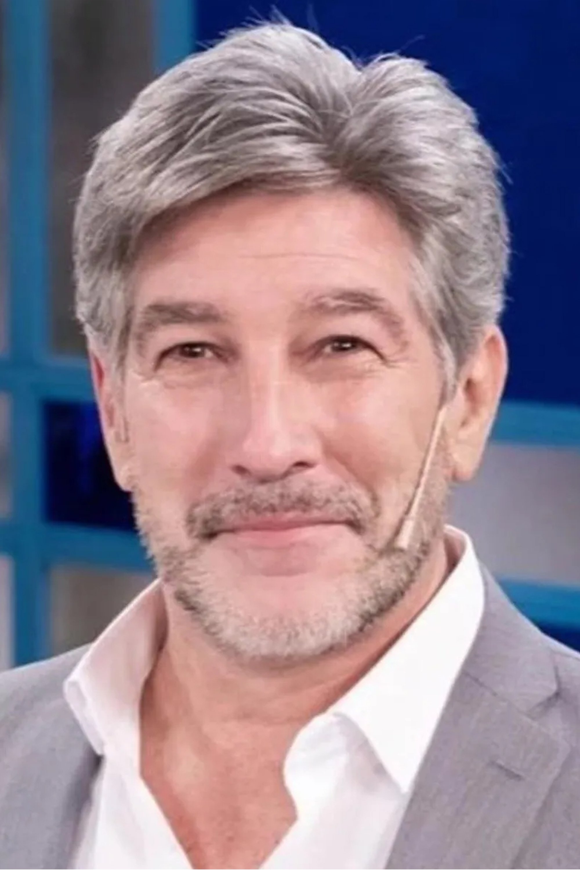 Pachu Peña's picture in the cast