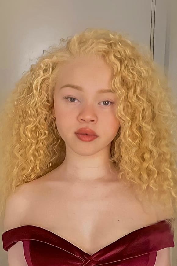 et billede af Sania Halifa