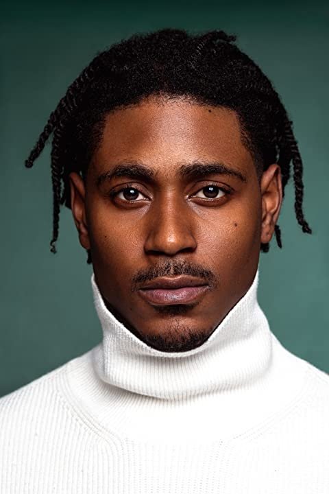 et billede af Xavier Scott Evans