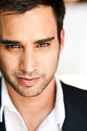 et billede af Robert Tena