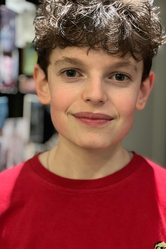 Max Harter as Maurice Ravel enfant
