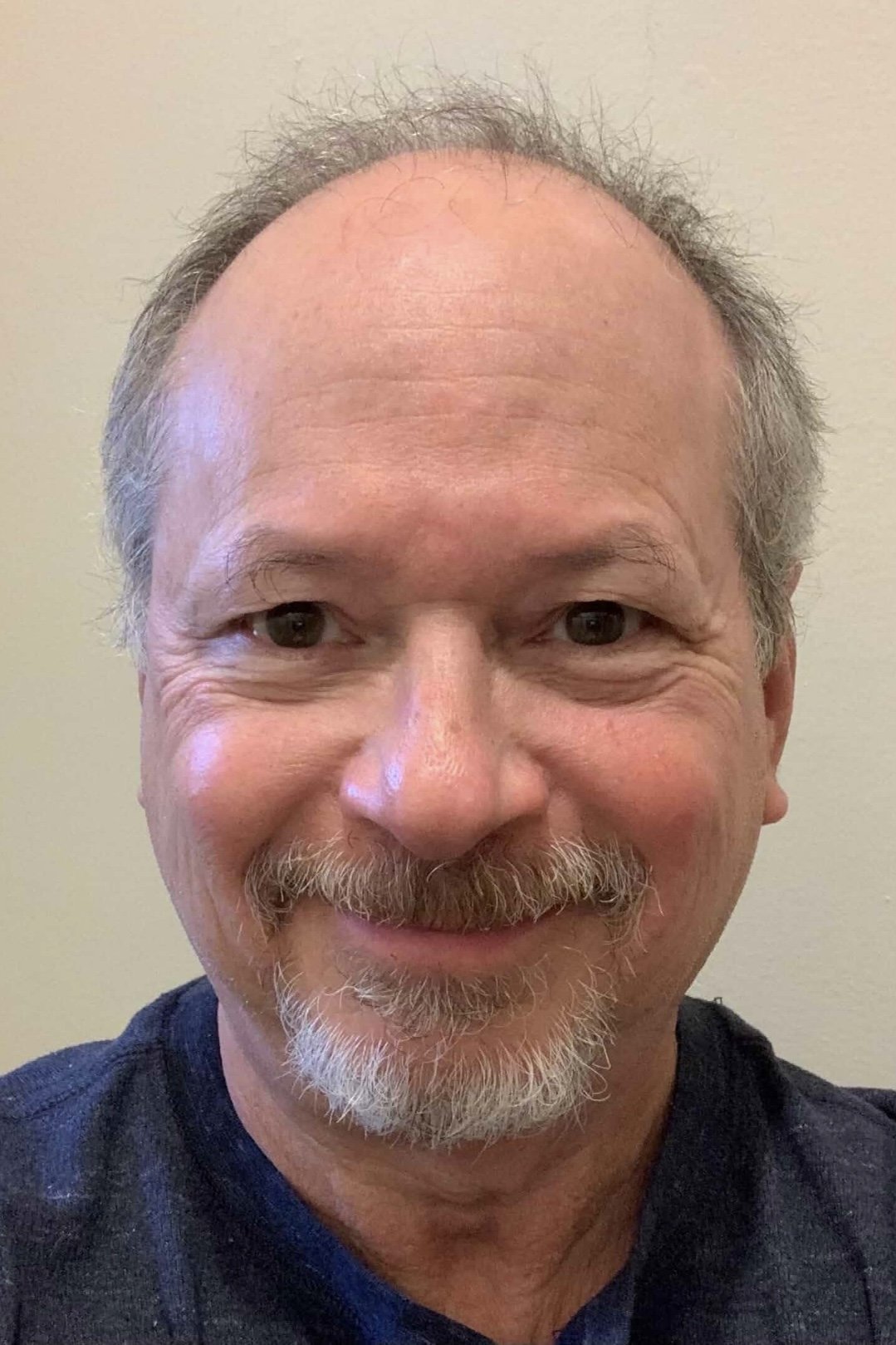 et billede af Steven Rozic