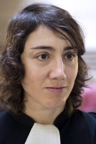 et billede af Constance Debré