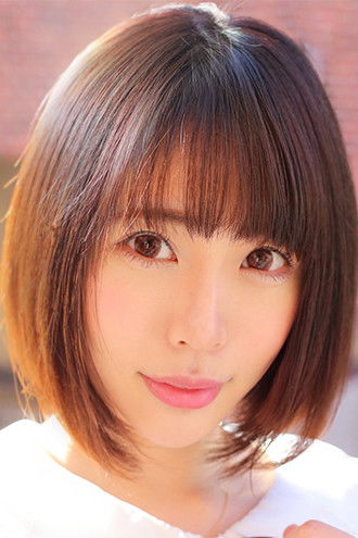 et billede af Yua Nanami