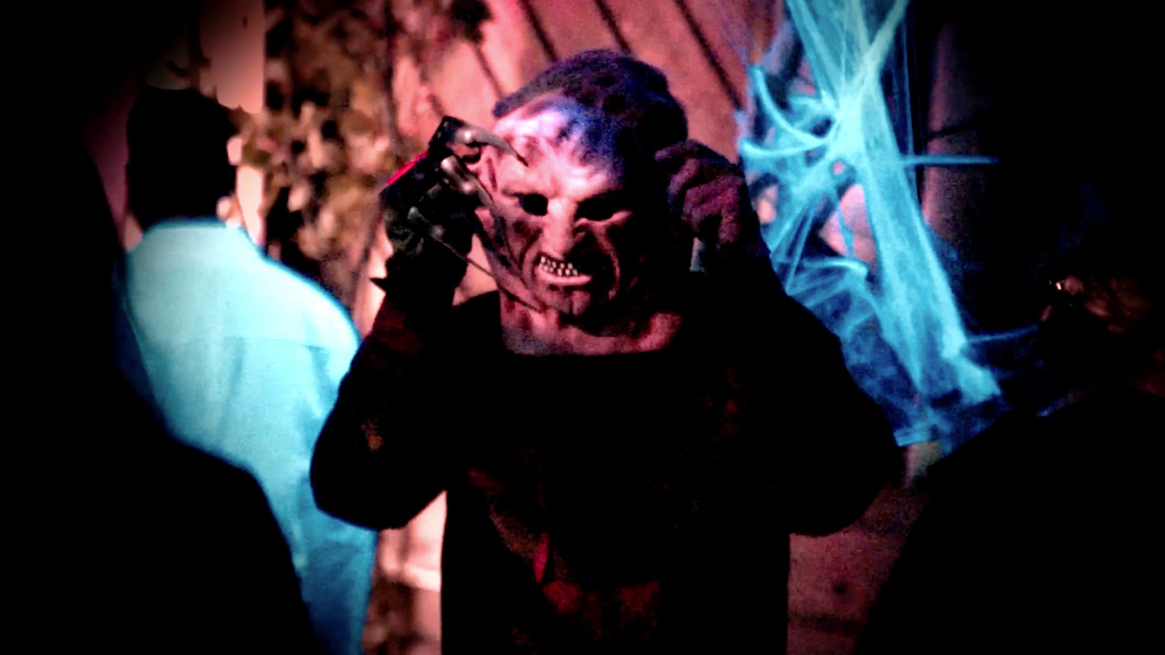 Camp Getaway S01E08 backdrop