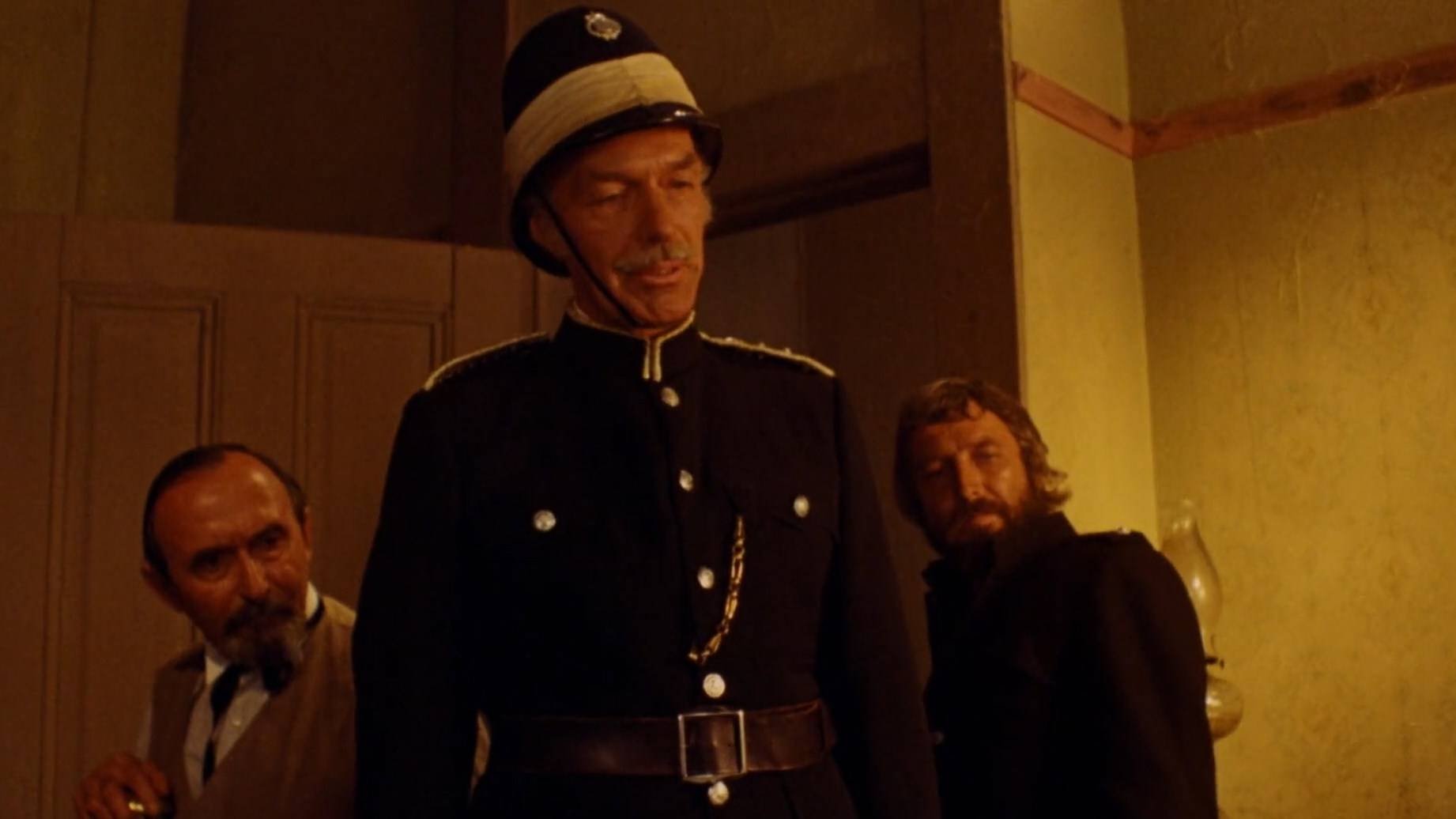 Inn of the Damned (1975)