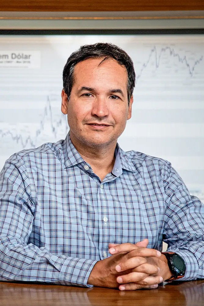 et billede af Hélio Beltrão