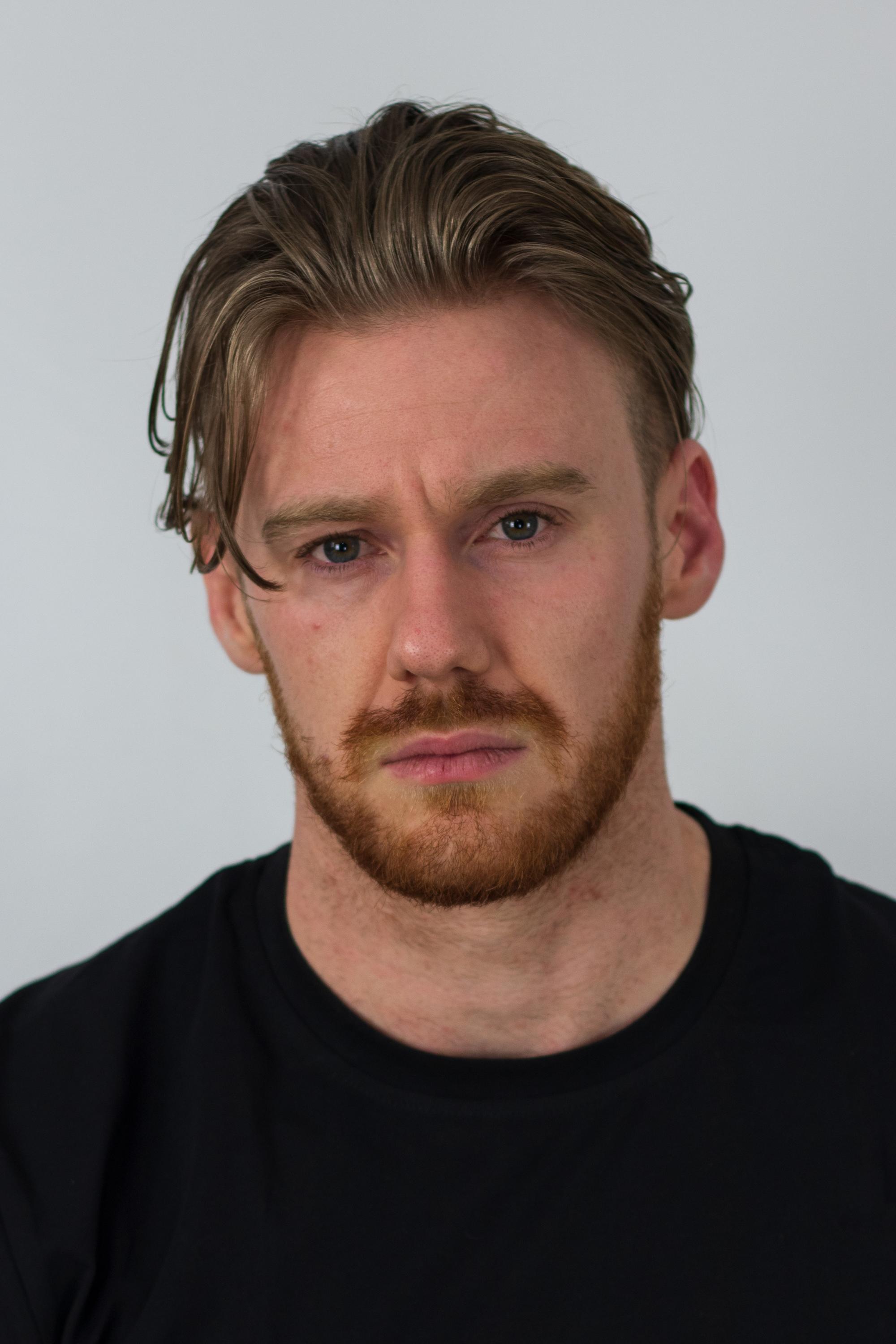 et billede af Michael Coward