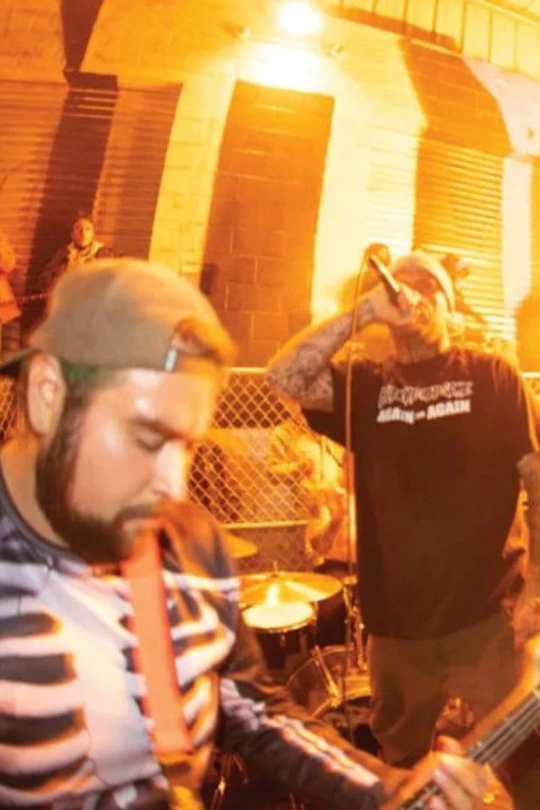 Plakat, der markedsfører Dead City Punx