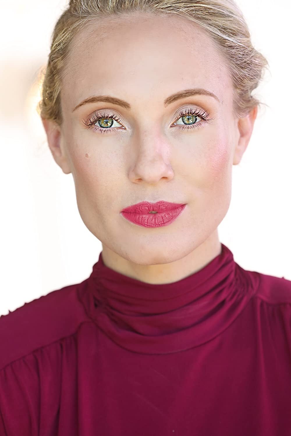Sarah Kozlowski's picture in the cast